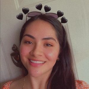 Meet your Posher, Jocelyn